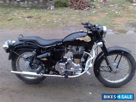 Second hand Royal Enfield Bullet Standard 350 in Jaipur. Black Metallic colour. Price is Rs.80 ...