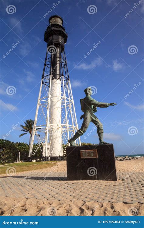 Statue of the Barefoot Mailman James E. Hamilton of Hillsboro Inlet Editorial Stock Image ...