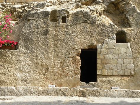 Entrance to the Garden Tomb 2 | Flickr - Photo Sharing!