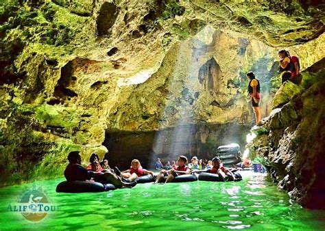 Goa Pindul Jogja wisata Adrenalin Cave Tubing favorit