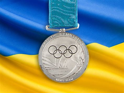 Ukrainian Olympian Sells 2000 Silver Medal, Raising $15K for War Effort