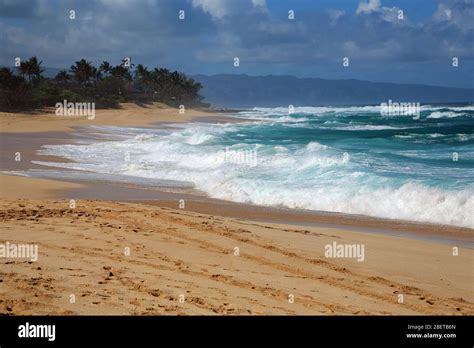 Sunset Beach - North Shore, Oahu, Hawaii Stock Photo - Alamy