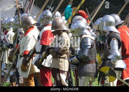 war of the roses, battle of Tewkesbury reenactment Stock Photo - Alamy