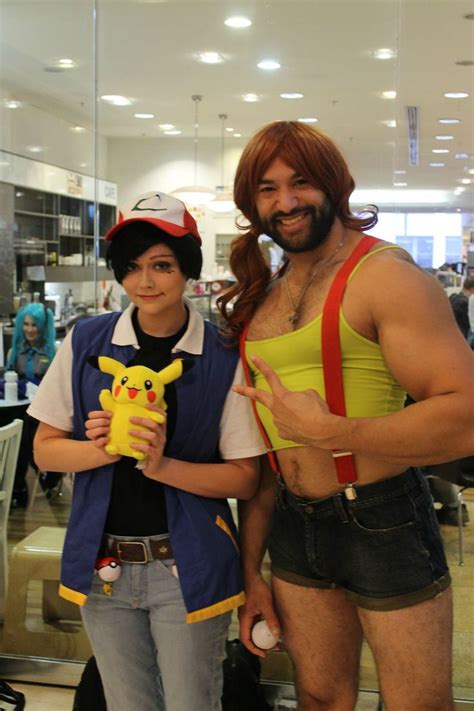 [Photographer] Friends of mine rocking some gender-bent Pokemon cosplay ...