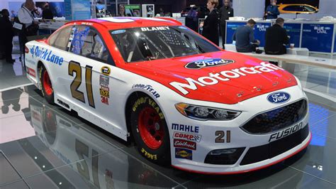 Ford Fusion puts on its game face for NASCAR - Autoblog