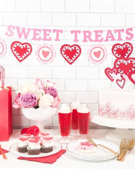 35 Stunning Valentine Theme Party With A Romantic Feel - MAGZHOUSE