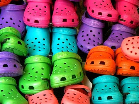 Crocs is Closing 100 Stores, and Laying Off Employees | StyleCaster