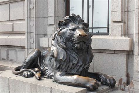 Classic Bronze sitting Lion Statue - YouFine