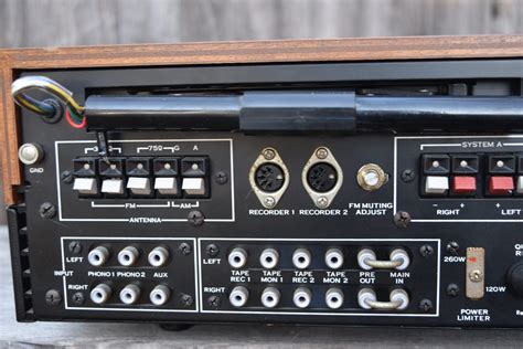 Sansui Receiver - Model: 7000 | Vintage Audio Exchange