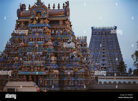 Gopuram srirangam hi-res stock photography and images - Alamy