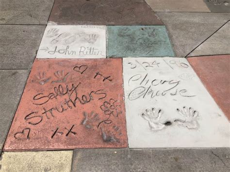 PHOTO REPORT: Hollywood Studios 4/10/19 (Chinese Theatre Handprints, Photo Ops, Aloha Hat, ETC ...