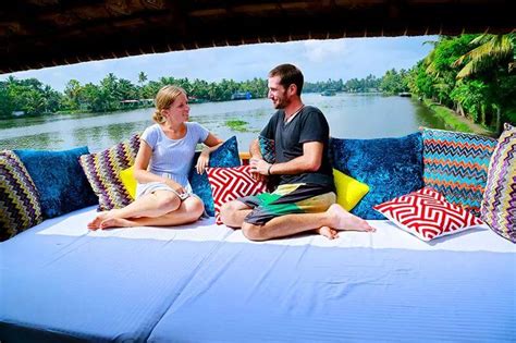 Kerala Boat House Booking, Alleppey Houseboat