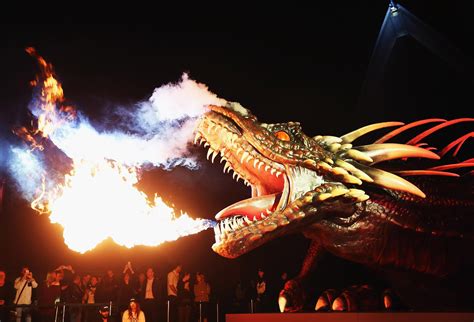 Photo highlights of the day | Game of thrones premiere, Photo, Fire breathing dragon