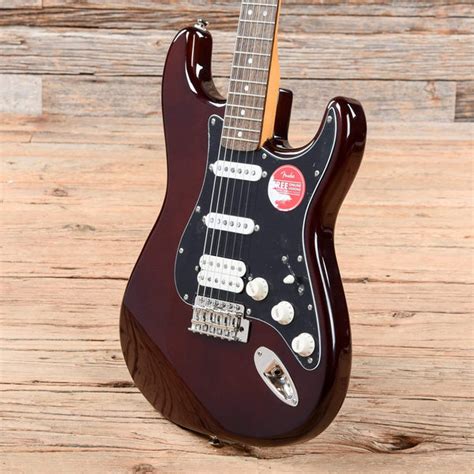 Squier Classic Vibe 70s Stratocaster HSS Walnut – Chicago Music Exchange