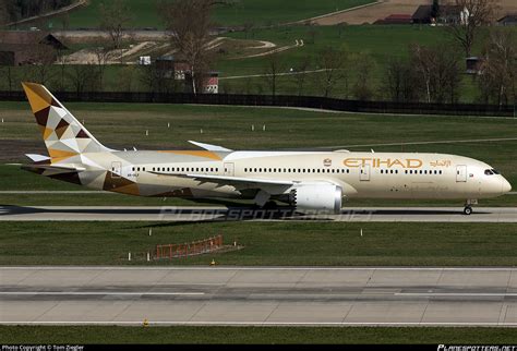 A6-BLF Etihad Airways Boeing 787-9 Dreamliner Photo by Tom Ziegler | ID ...