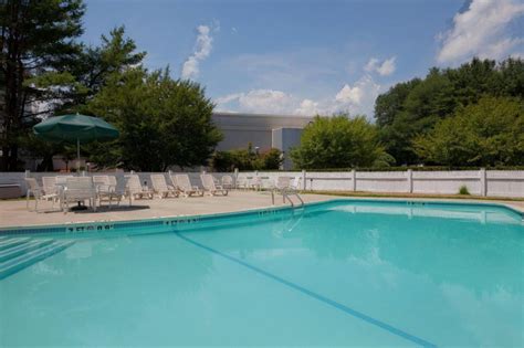 Holiday Inn Salem Hotel (Salem (NH)) - Deals, Photos & Reviews