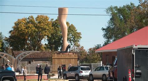 Chickasha leg lamp gets upgrade to last the decades