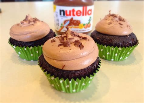 Lunchinista: Chocolate Cupcakes with Nutella Frosting