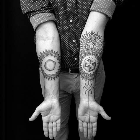 73 Awesome Geometric Tattoo Designs - Mens Craze