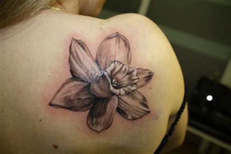 Narcissus tattoo | Narcissus flower tattoos, Narcissus tattoo, Tattoos