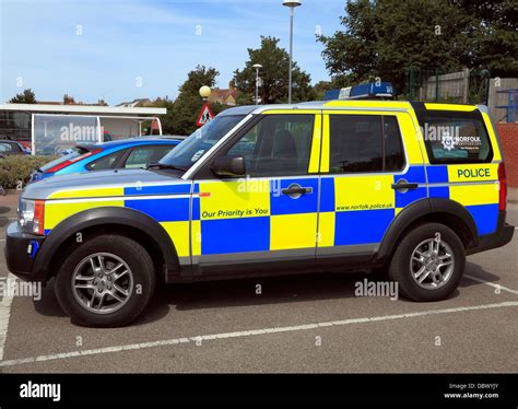 Norfolk Constabulary Land Rover, Police vehicle, England UK vehicles ...