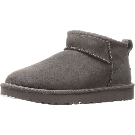 Ugg Classic Mini Platform Boots Are Hollywood's Go-To Slipper for Fall