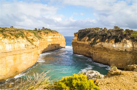 The Story of Tom & Eva | Loch Ard Gorge - the Shipwreck Coast