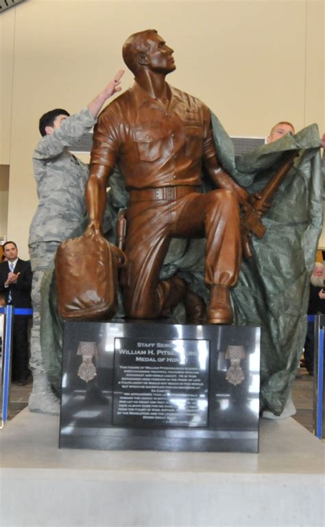 Kirtland dedicates sculpture > Kirtland Air Force Base > Article Display