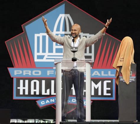 The NFL Pro Football Hall of Fame inductions - All Photos - UPI.com