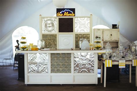 Tent Decor & Table Decorations | Asheville Wedding Venue