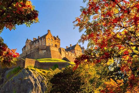 17 Best Tourist Attractions & Things to Do in Edinburgh (+ Map)