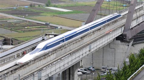 Japan's maglev train sets world record: 603 kph - CNN