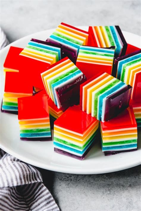 45 Rainbow Foods for Every Occasion / Club Crafted | Rainbow jello ...