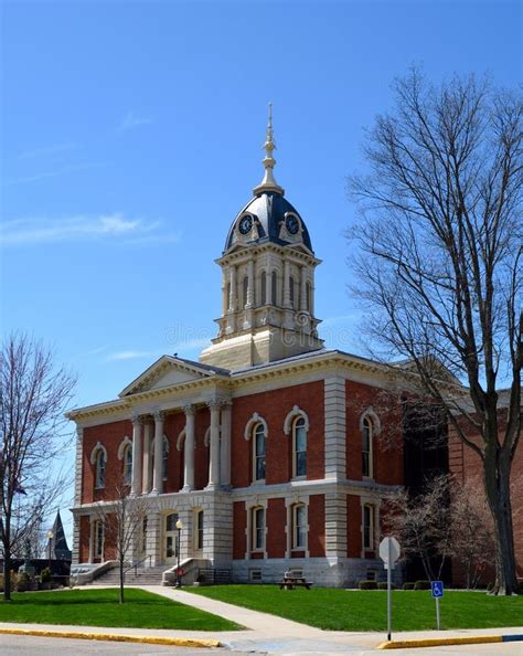 Marshall County Courthouse editorial image. Image of indiana - 52833095