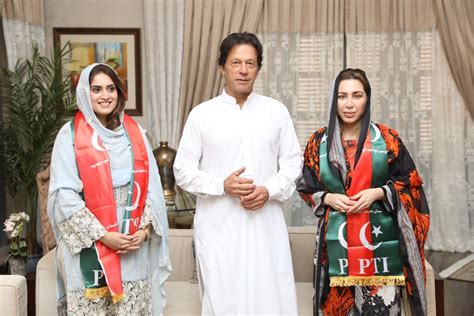 Bushra Maneka's daughter joins PTI