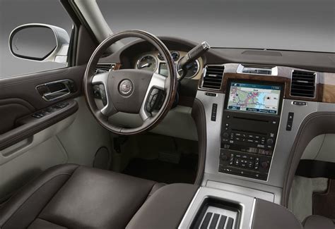 2009 Cadillac Escalade - Information and photos - MOMENTcar