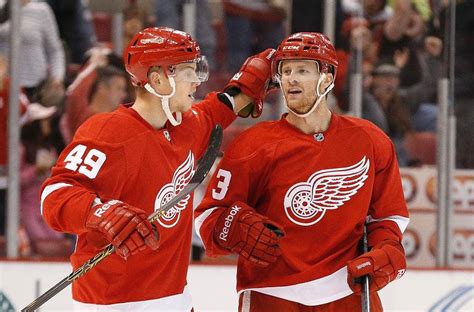 Petr Mrazek helps Detroit Red Wings blank Toronto Maple Leafs 3-0 in ...