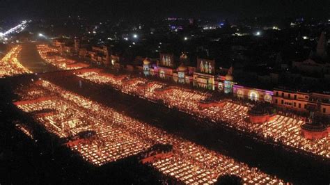 Deepotsav in Ayodhya: Ram Ki Paidi ghat glitters with over 9.41 lakh earthen lamps as new record ...