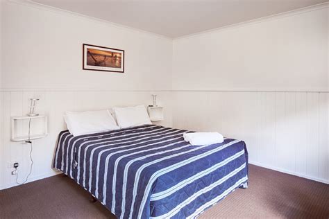 Studio Cabins - Lorne Foreshore Caravan Park