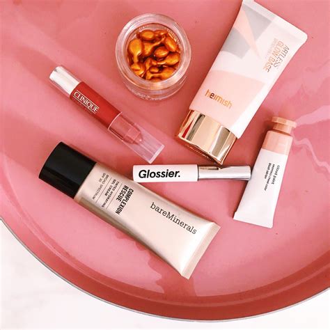 My Glossier glow makeup routine : r/makeupflatlays