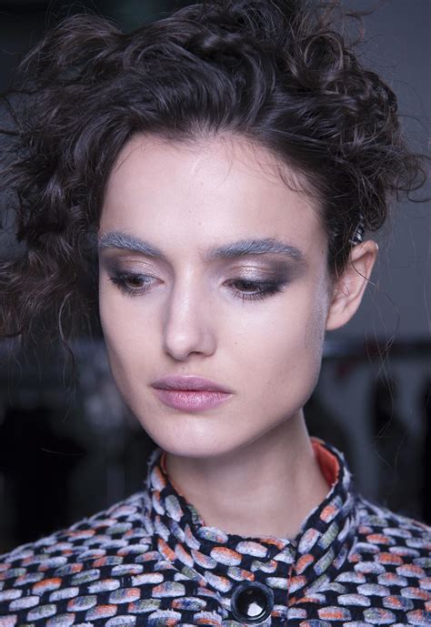 Runway Beauty: Vintage Beauty at Giorgio Armani A/W 2016 – Makeup For Life