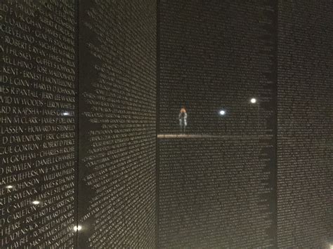 Thousands volunteer to read all 58,318 names at Vietnam Veterans Memorial - VA News