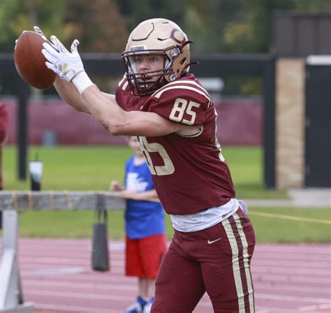 Late Carleton scores send Cobber football team to defeat - InForum ...