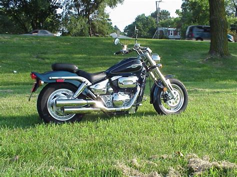 1997 Suzuki VZ 800 Marauder - Moto.ZombDrive.COM