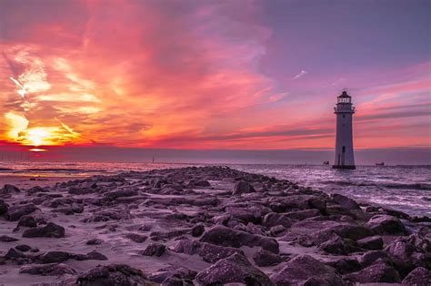 Stunning pictures of New Brighton lighthouse - Liverpool Echo