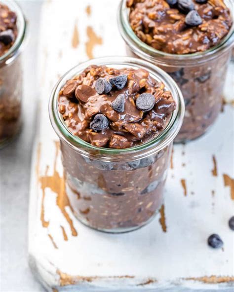 The BEST Chocolate Overnight Oats |Healthy Fitness Meals