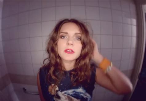 Wonky Sensitive: Tove Lo - Habits