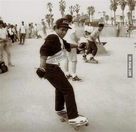 Eazy-E Skateboarding in Venice Beach, 1989 - 9GAG