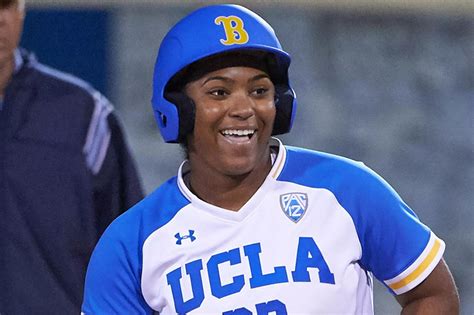 UCLA Softball: Bruins Bury Gophers, 7-2, in Women’s College World Series