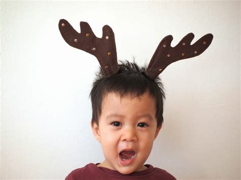 DIY Reindeer Antler Headbands | Pink Stripey Socks